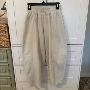 Zara Cream Elastic Waist Bubble/Barrel Sweatpants